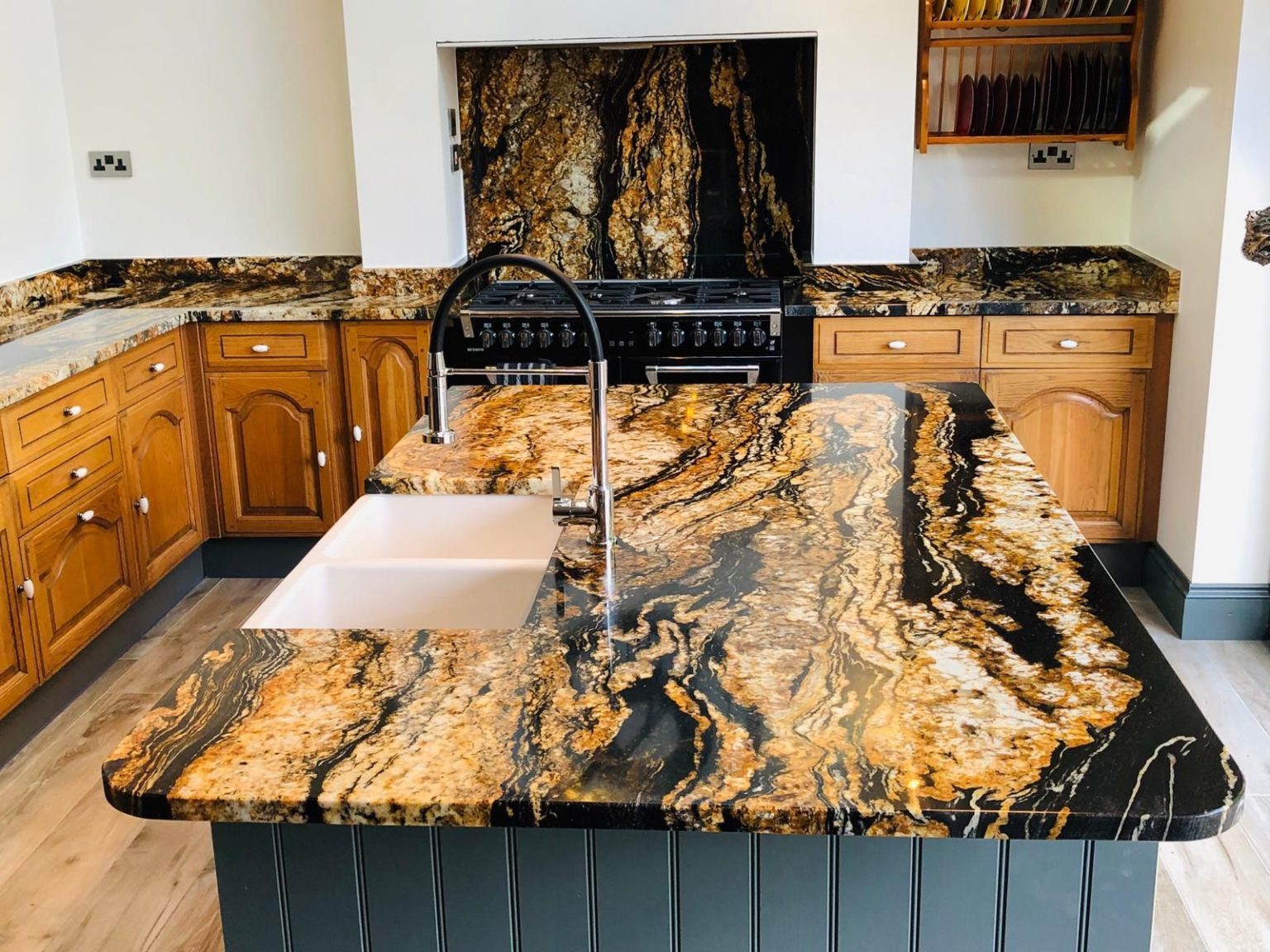 Comet-Leather-Finish-Granite-Kitchen-1536x1152